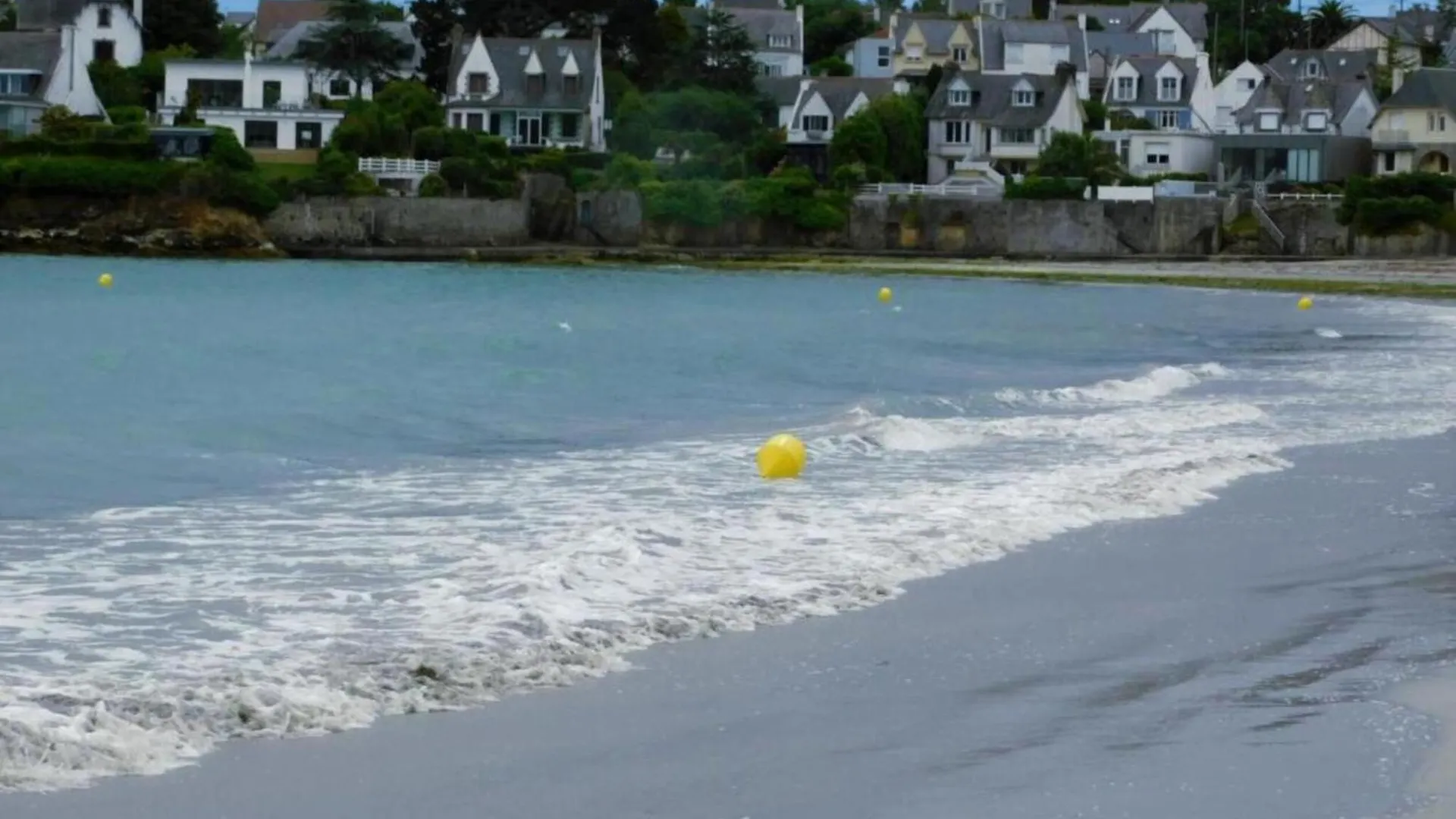 Apartment Near The Beach In Southern Brittany Plougonvelin
